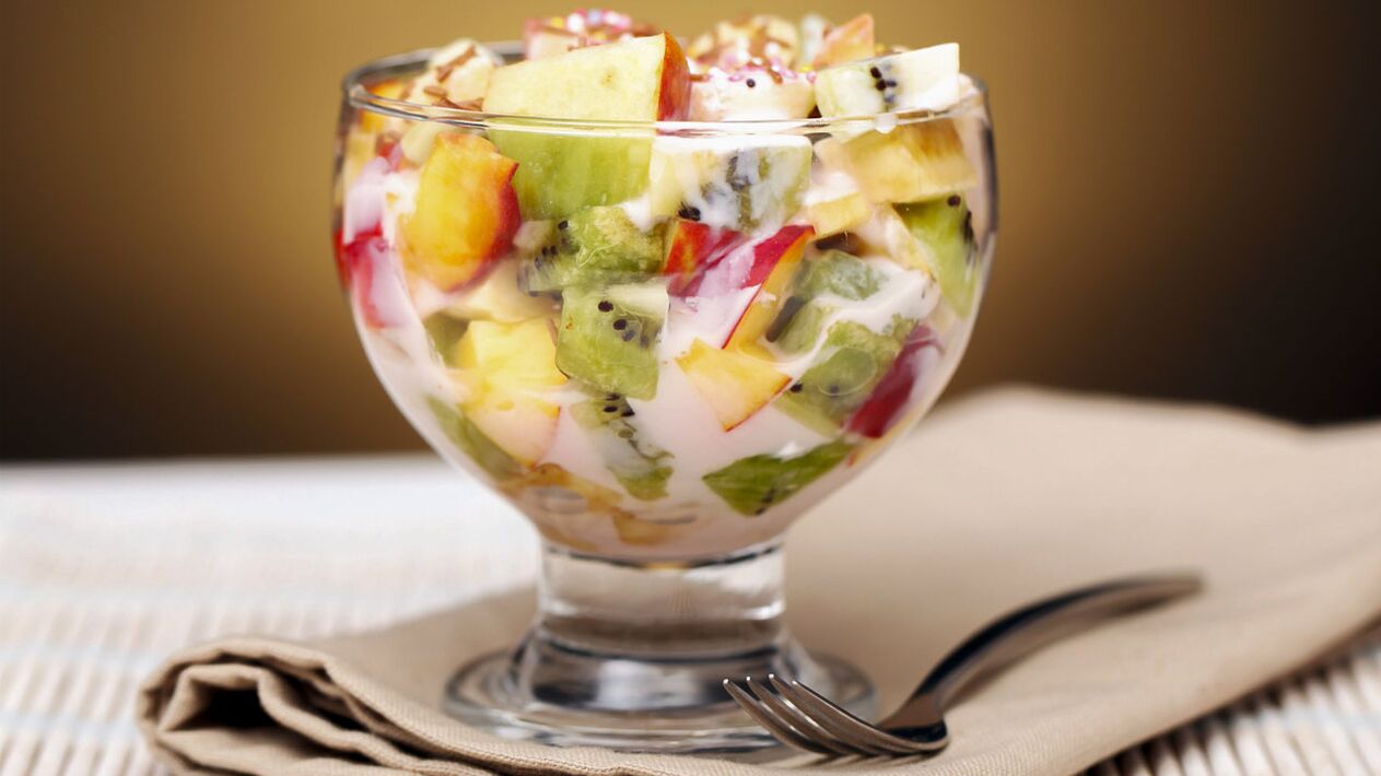 Fruit salad on a diet favorite